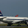 DL N860DA B777-200(ER)