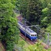 青色と白色の能勢電鉄5100系5124F
