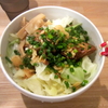【今週のラーメン９４２】 らぁめん 丸 （東京・田町） 油そば