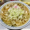 【今週のラーメン５１６９】中華そば みたか（東京・三鷹）チャシューメン 細葱  ＋ 竹の子皿もやしピーマン ＋ サッポロ赤星 ＋ キリンラガー　〜素朴さと楽しさ！アレンジ我儘放題！自分なりの味を見つける楽しさ！そんなノスタルジック焼豚麺！