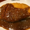 カツカレーはカリッとサクッと。堺東カレー専門 タベルーのカツカレー