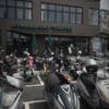 スタバはバイクで