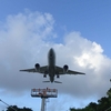 飛行機の腹の真下…
