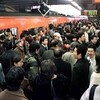 最近電車で本読む人増えてね？！　その理由を分析してみた！！