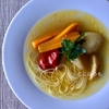【ハンガリー料理 】鶏肉のコンソメスープ「Csirkehúsleves: チルケフーシュレヴェシュ」作り方・レシピ。 美味しいコンソメスープを作る秘訣とは？