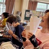 南城市志喜屋公民館で歌いました