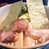 「麺家うえだ」特濃750円。