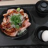 伝説のすた丼屋の得盛すたみな牛ローストビーフ丼＠中央区北3条西3丁目