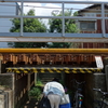 東京で一番低い桁高（？）のガード下　＠東急池上線洗足池駅付近