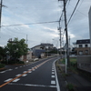 草刈りで汗をかく