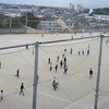 昼放課：中庭はなわとびで大盛況