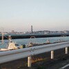 関門海峡をはさんで、対岸には下関の海峡ゆめタワー。