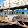 東武60000系61610Fが当駅始発急行船橋行きとして東武大宮駅1番線に入線到着停車するシーン(2120A)2023/12/2...