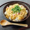 【和食レシピ】【調味料は麺つゆだけ！かまぼこの玉子丼】簡単どんぶりのお昼ごはん♪