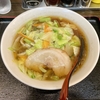【今週のラーメン５６００】一圓 三鷹北口店（東京・武蔵野市西久保）三鷹ラーメン ＋ ジャンボ餃子３個　〜圧巻の餃子＆野菜らーめん！大いなる大衆中華食堂感覚万歳！