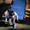 幼児に気遣われる